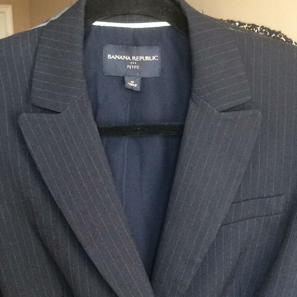 Banana Republic Petite Short Pinstripe Blazer Size 4 - Picture 1 of 8